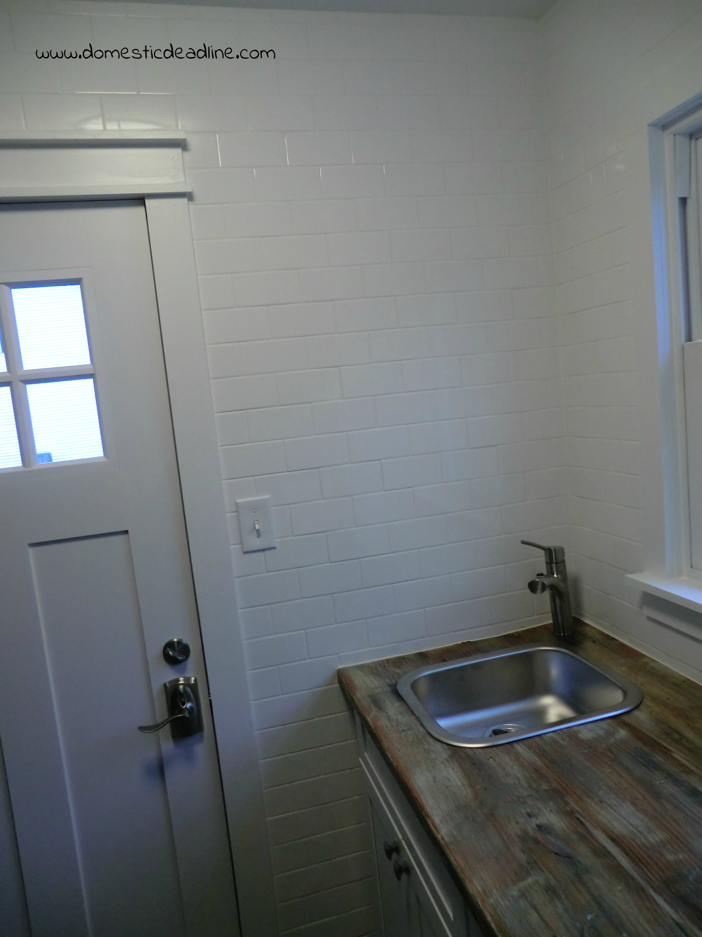 farmhouse-mudroom-makeover-subway-tile