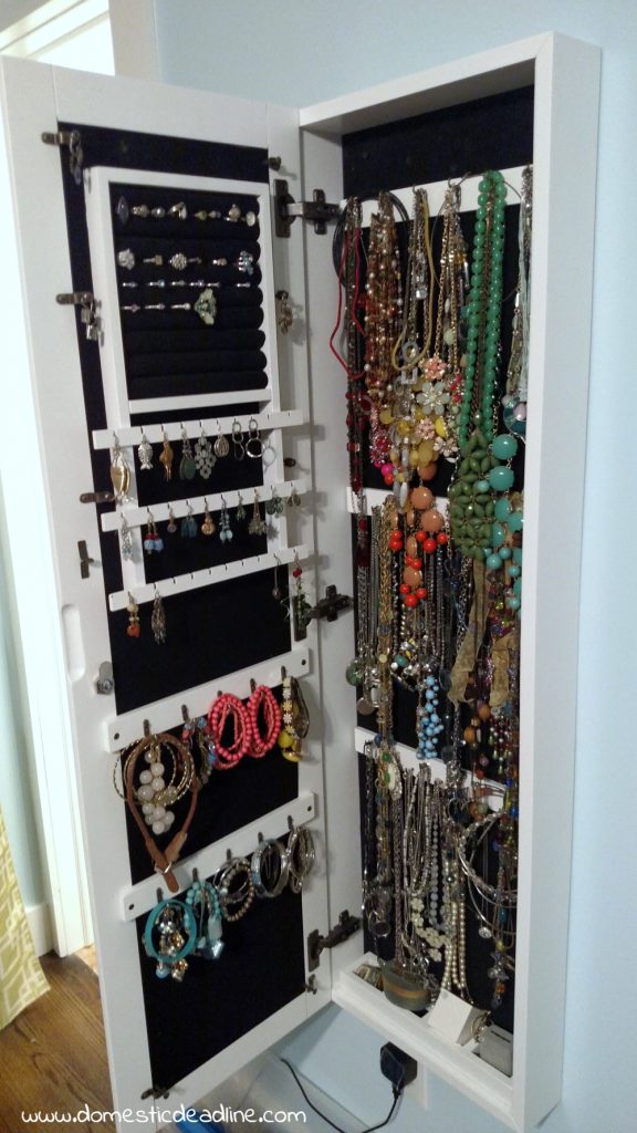 How to Organize Jewelry