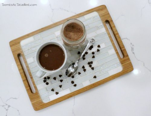 Keep a batch of this creamy and chocolaty homemade hot cocoa mix on hand for the perfect treat anytime. Just add hot water! - Domestic Deadline