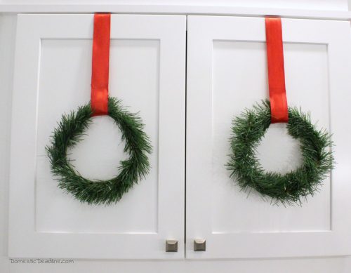 How to Make Mini Kitchen Cupboard Wreaths for Under a Dollar