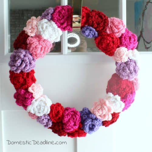 Crocheted Roses Wreath Valentine's Day - Domestic Deadline