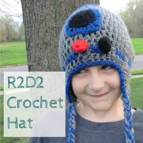 R2D2 Hat Star Wars crochet www.domesticdeadline.om