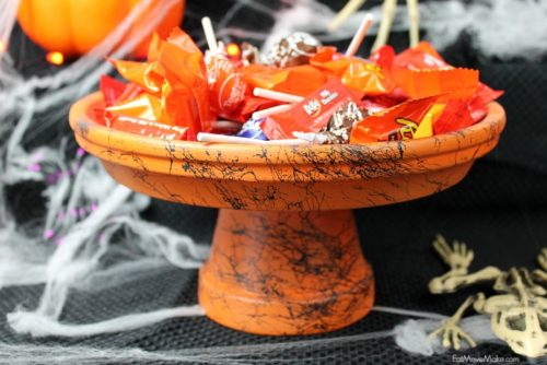 Almost 30 fall craft projects to get you inspired to create something with pumpkins, leaves, ghosts, Halloween and more! www.domesticdeadline.com