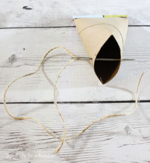 Customize an empty toilet paper tube for easy DIY gift wrapping this holiday season. Two styles perfect for wrapping small gifts. www.domesticdeadline.com