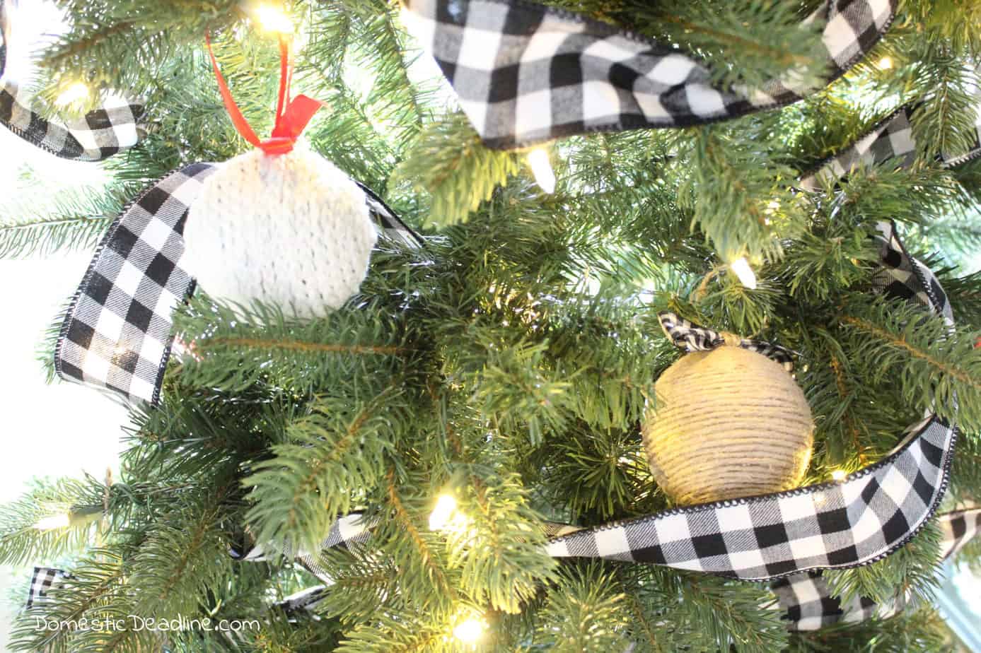 How to Decorate a Christmas Tree with Ribbon - Kippi at Home